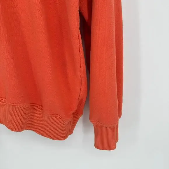 Evereve Sweatshirt Womens SMALL Embroidered Heart Preppy Academia Classiccore - Picture 2 of 11